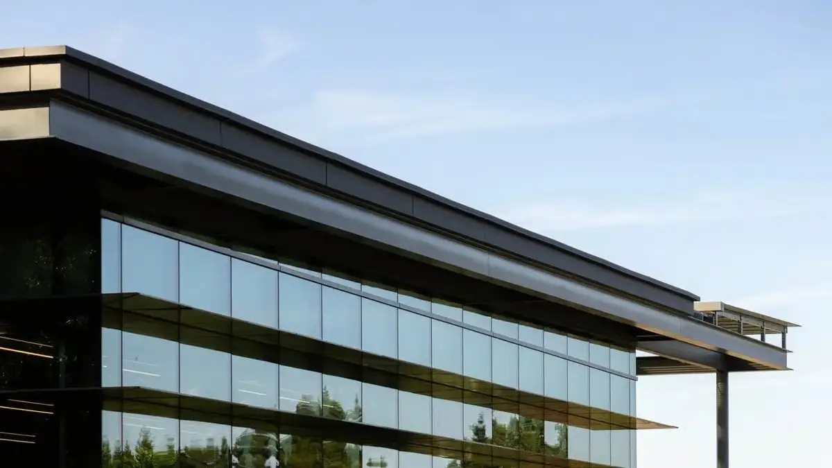 IA no Trabalho, Avanço do MIT em Imagem Médica e Acordo de Musk