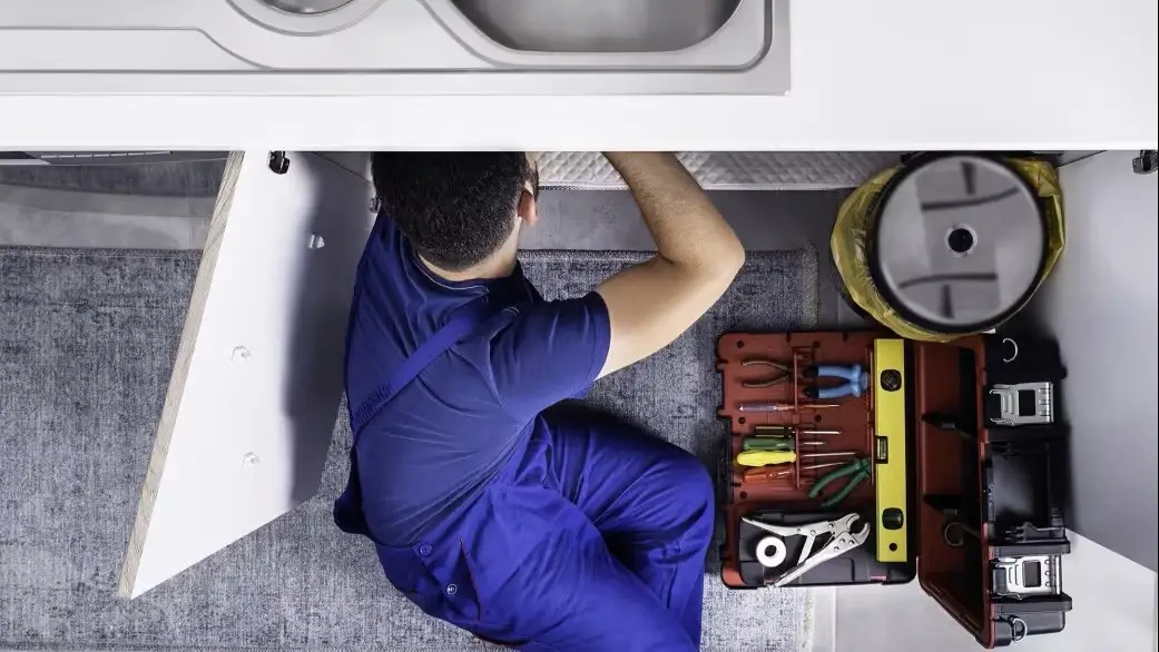 Meta recruta talentos, superinteligências trazem riscos e a automação avança nas profissões operacionais