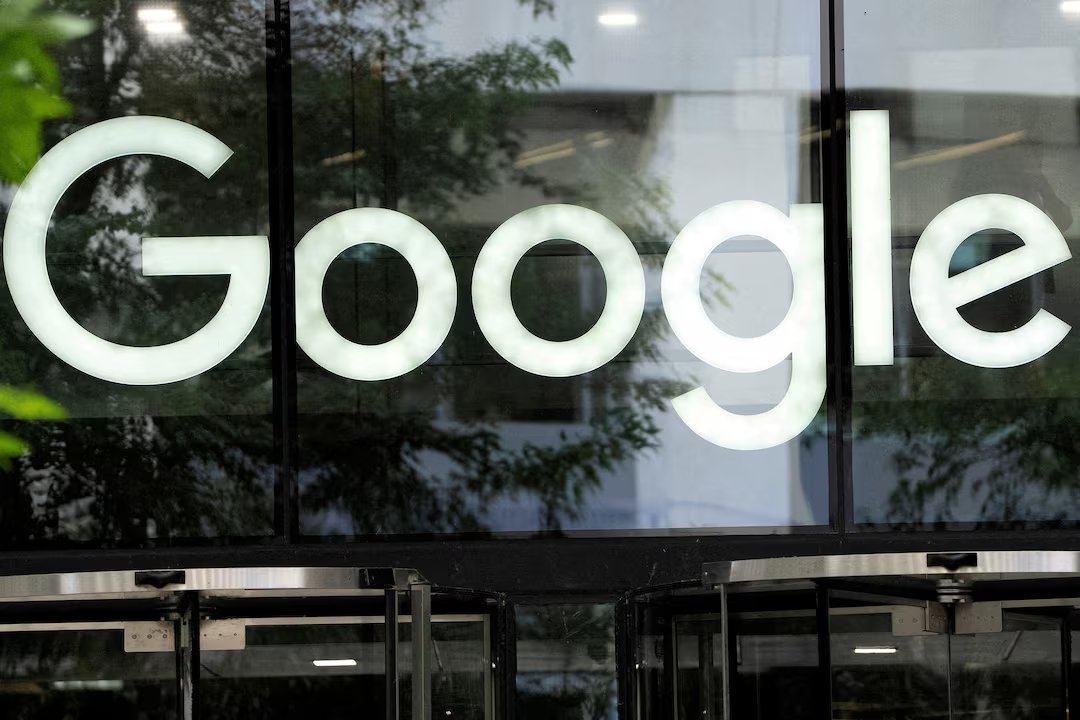 UE abre investigação antitruste contra Google por uso de conteúdos para treinar IA