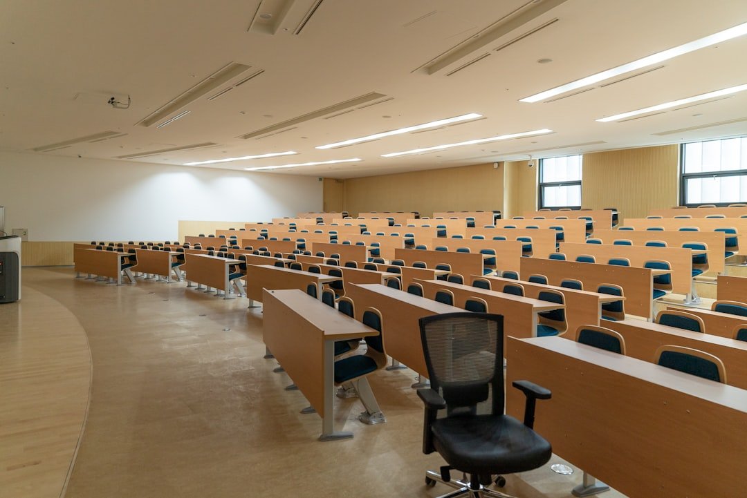 Professores da SUNY garantem proteção contra IA em novo contrato