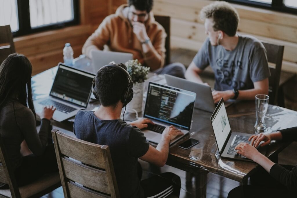 Por que comunidades de programação hobbista estão rejeitando LLMs