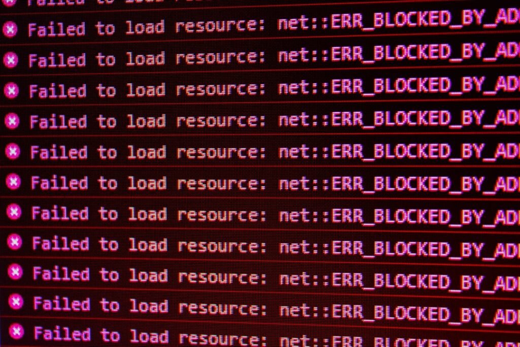 OpenAI, Claude e Grok caíram juntos — e ninguém explicou direito